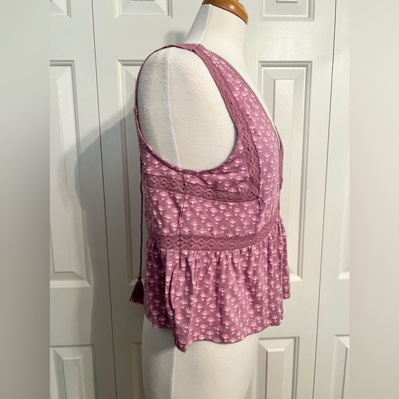 NWT Lucky Brand Women's Geo Lace Trim V-Neck Ruffle Hem Cotton Top Size XS - Picture 6 of 10